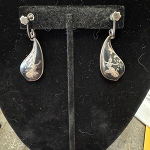 Pair of Vintage Estate .925 Sterling Silver Siam Screw Back Earrings 10g